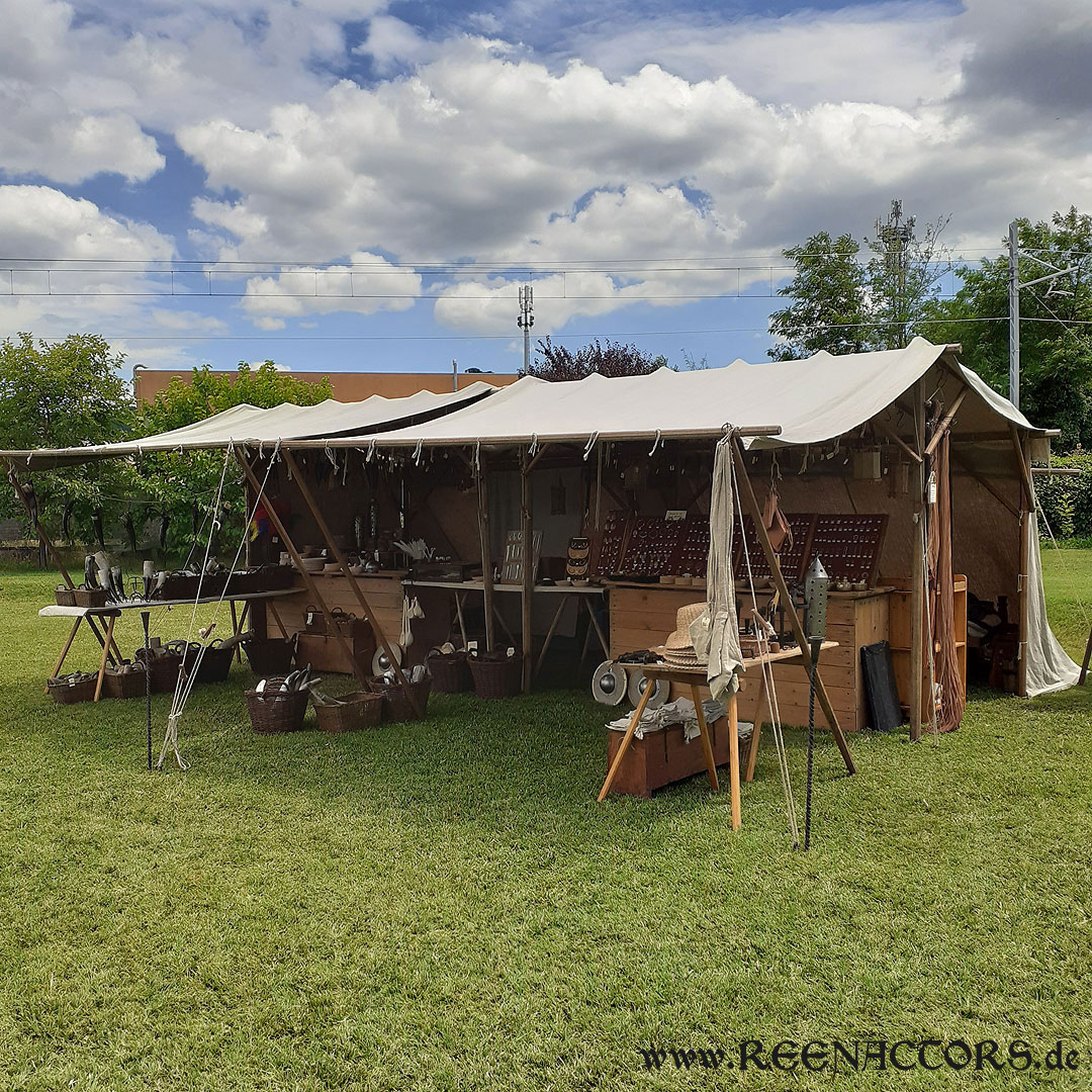 Marktstand Reenactors groß -Tag